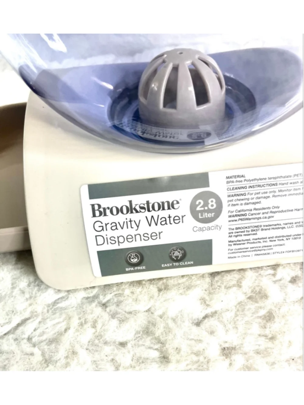 New Brookstone gravity pet water dispenser 2.8 L capacity